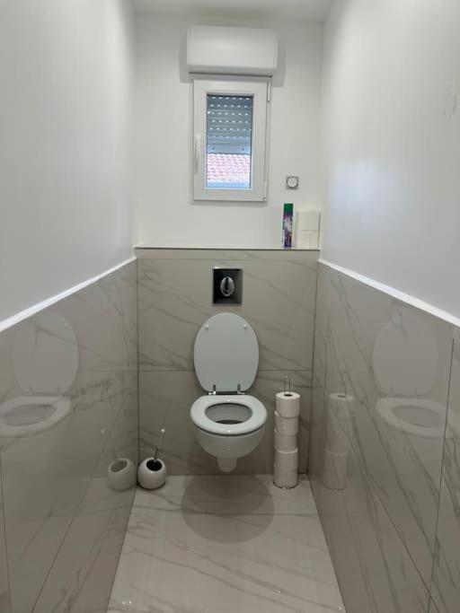 Joli Appartement Blanzy Kültér fotó